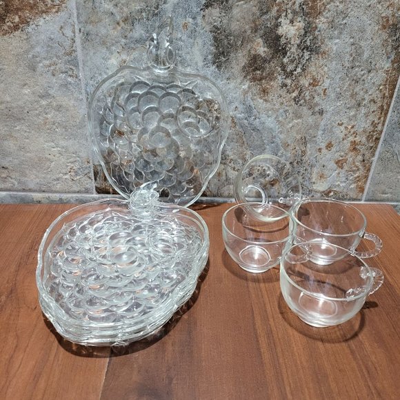 VTG Clear Glassware Snack Set 4 Four Plates Cups - Picture 15 of 16